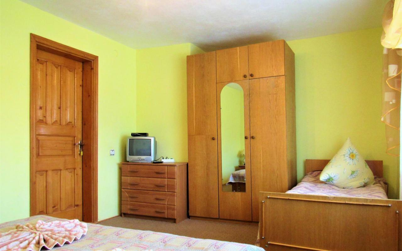 Відпочинок У Пронів Hotel Slavske Bagian luar foto