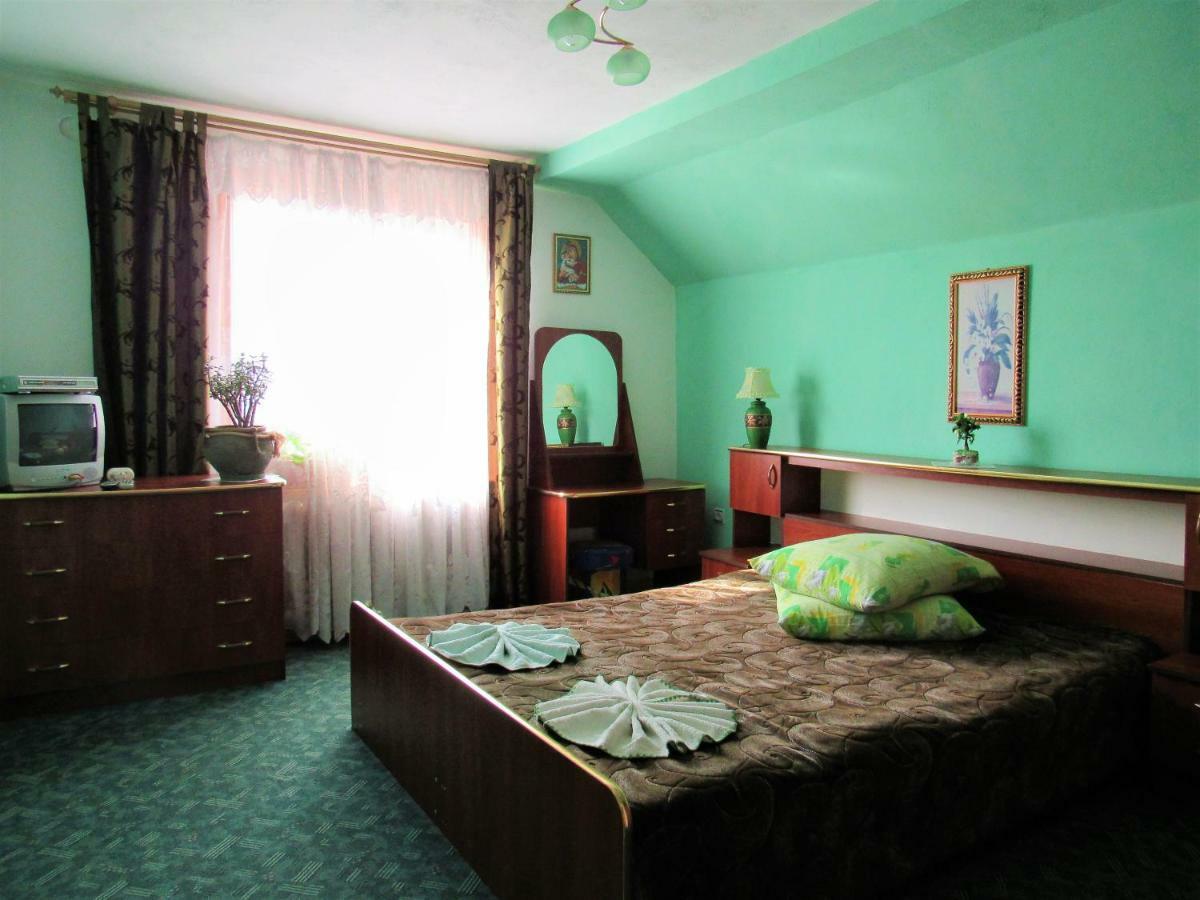 Відпочинок У Пронів Hotel Slavske Bagian luar foto